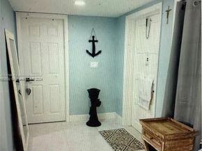 4713 Holly Dr, Tamarac FL 33319