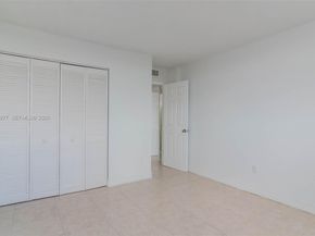 8895 Fontainebleau Blvd 407, Miami FL 33172