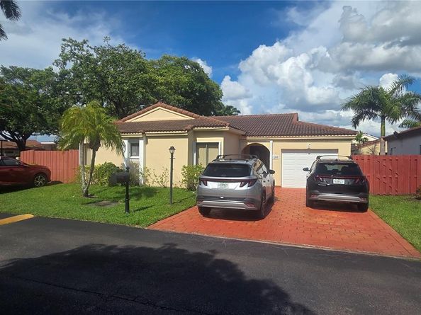 509 SW 87th Pl, Miami FL 33174