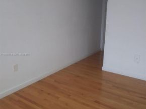 7420 Carlyle Ave, Miami Beach FL 33141