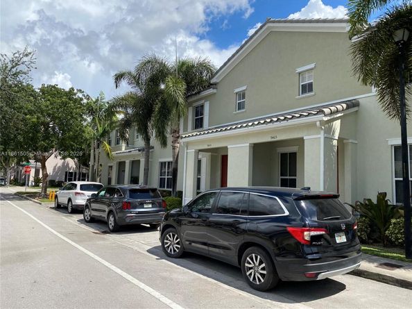9465 SW 171st Ct, Miami FL 33196