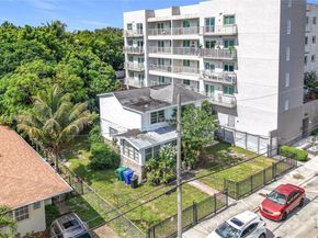 796 NE 85th St, Miami FL 33138