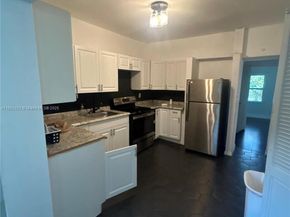796 NE 85th St, Miami FL 33138
