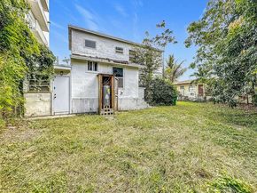 796 NE 85th St, Miami FL 33138