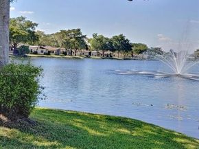 351 Cambridge Rd 107, Hollywood FL 33024