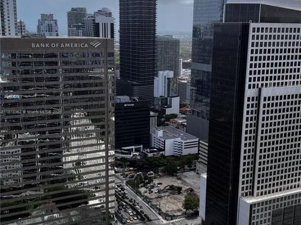 475 Brickell Ave 4511, Miami FL 33131