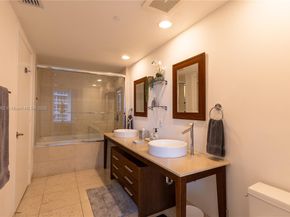 475 Brickell Ave 4511, Miami FL 33131