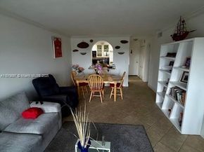 9455 W Flagler St C712, Miami FL 33174