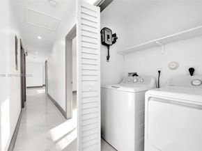 2221 Charleston St, Hollywood FL 33020