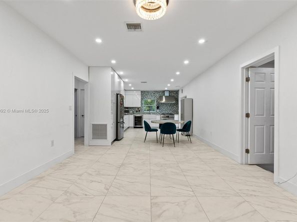 420 NW 44th Ave, Miami FL 33126