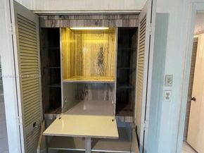 2804 N 46th Ave C430, Hollywood FL 33021