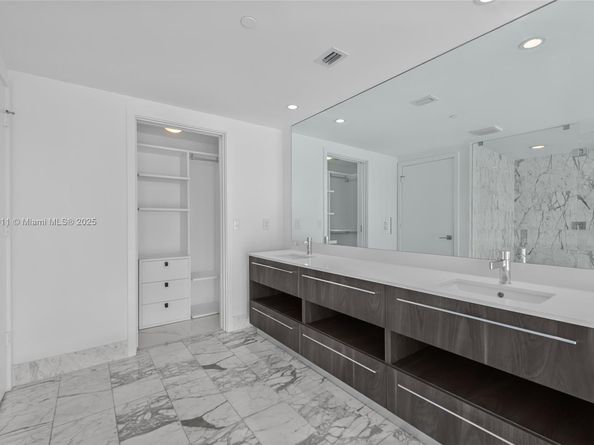 3131 NE 7th Ave 3505, Miami FL 33137