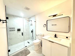 13550 NW 5th Ave, North Miami FL 33168