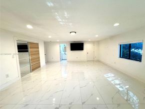 13550 NW 5th Ave, North Miami FL 33168