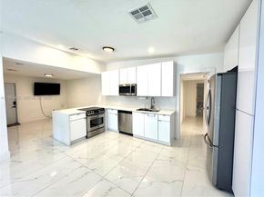 13550 NW 5th Ave, North Miami FL 33168