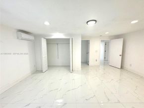 13550 NW 5th Ave, North Miami FL 33168