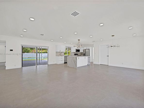 3917 Adams St, Hollywood FL 33021