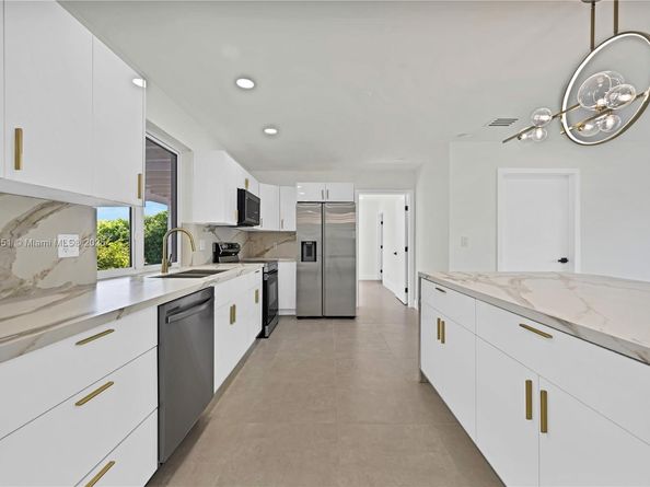 3917 Adams St, Hollywood FL 33021