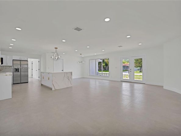 3917 Adams St, Hollywood FL 33021