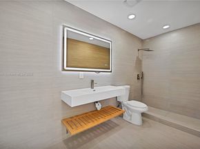 3917 Adams St, Hollywood FL 33021