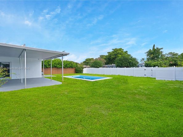 3917 Adams St, Hollywood FL 33021