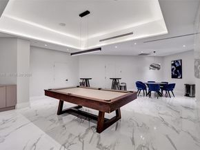 1000 W Island Blvd 807, Aventura FL 33160