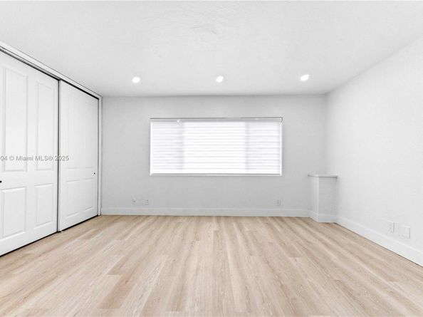2881 NE 32nd St 115, Fort Lauderdale FL 33306