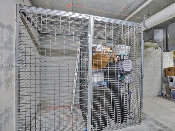 601 NE 36th St 811, Miami FL 33137