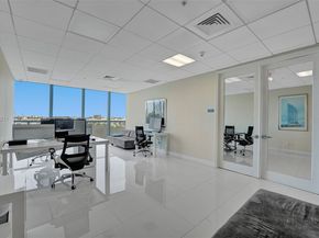 601 NE 36th St 811, Miami FL 33137