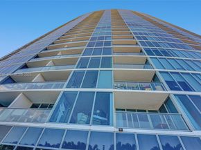 601 NE 36th St 811, Miami FL 33137