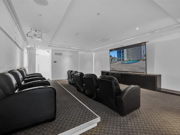 601 NE 36th St 811, Miami FL 33137