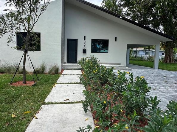 929 NW 60th St, Miami FL 33127