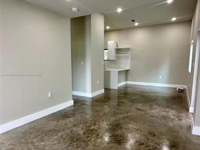 929 NW 60th St, Miami FL 33127