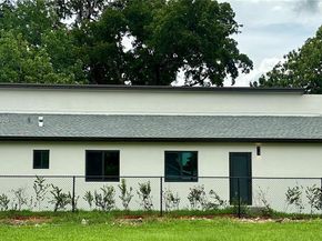 929 NW 60th St, Miami FL 33127