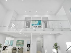 1350 Hollywood Blvd, Hollywood FL 33019
