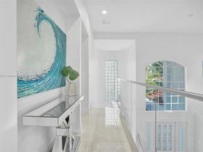 1350 Hollywood Blvd, Hollywood FL 33019