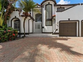 1350 Hollywood Blvd, Hollywood FL 33019