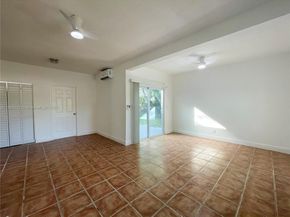 7915 NW 73rd Ave, Tamarac FL 33321