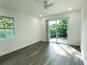 7915 NW 73rd Ave, Tamarac FL 33321