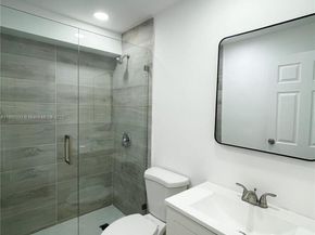 7915 NW 73rd Ave, Tamarac FL 33321