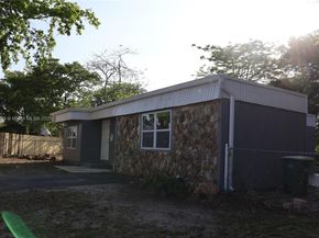 7915 NW 73rd Ave, Tamarac FL 33321
