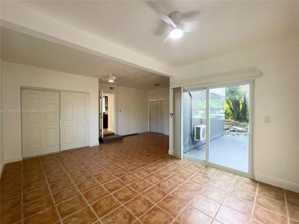 7915 NW 73rd Ave, Tamarac FL 33321
