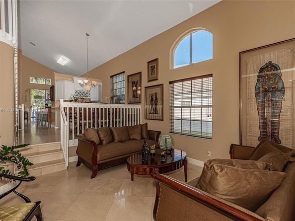 2188 NW 158th Ave, Pembroke Pines FL 33028