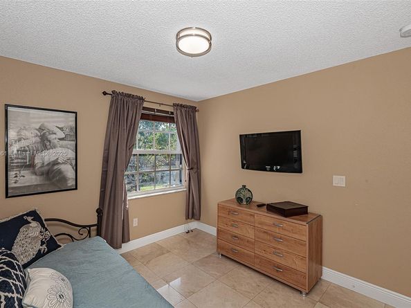 2188 NW 158th Ave, Pembroke Pines FL 33028
