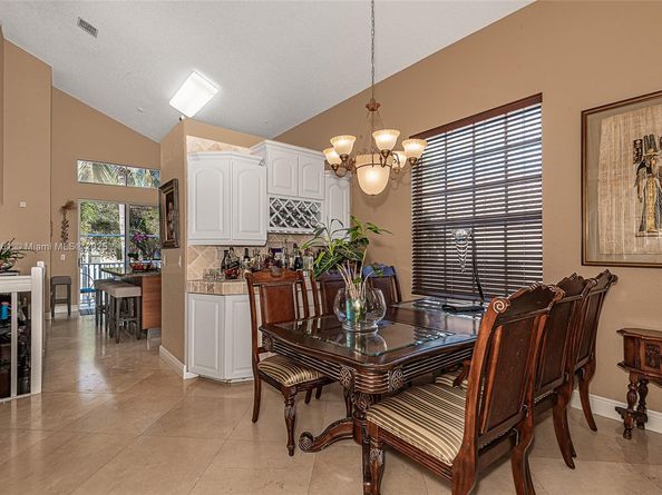 2188 NW 158th Ave, Pembroke Pines FL 33028