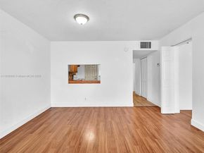 1170 NE 191st St 24, Miami FL 33179