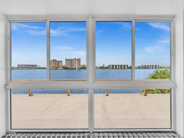 1170 NE 191st St 24, Miami FL 33179