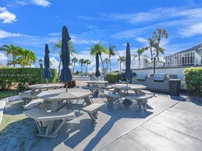 3301 Spanish Trl 207, Delray Beach FL 33483