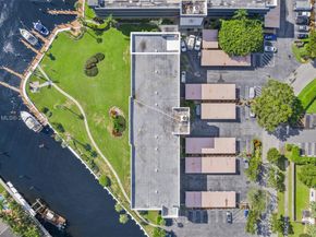 3301 Spanish Trl 207, Delray Beach FL 33483