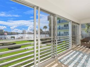 3301 Spanish Trl 207, Delray Beach FL 33483